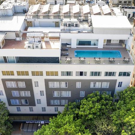 Zion - A Luxurious Hotel Bangalore Exterior foto