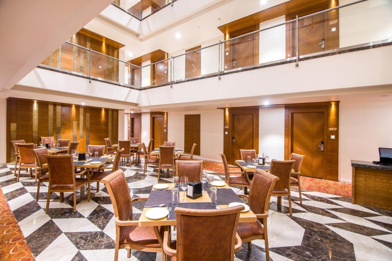 Zion - A Luxurious Hotel Bangalore Exterior foto