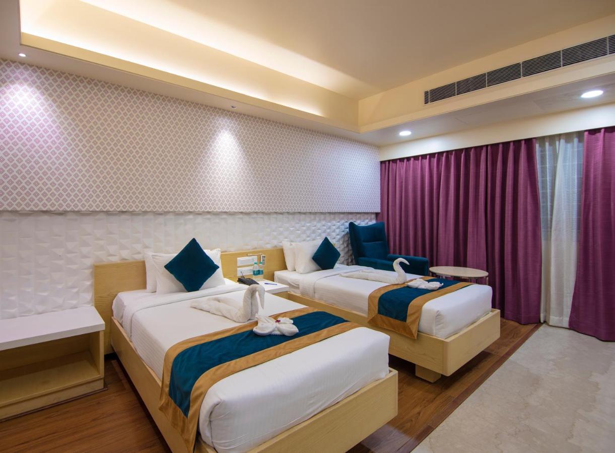 Zion - A Luxurious Hotel Bangalore Exterior foto